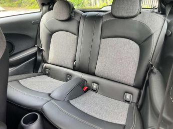 MINI HATCH Cooper S Electric Level 2 3dr - NATIONAL DELIVERY*