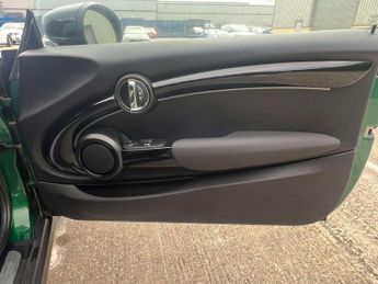 MINI HATCH Cooper S Electric Level 2 3dr - NATIONAL DELIVERY*