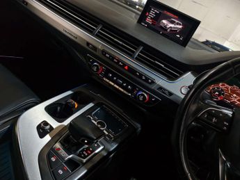 Audi SQ7 4.0 TDI V8 SUV 5dr Diesel Tiptronic quattro Euro 6 (s/s) (435 ps