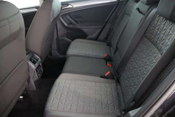 Volkswagen Tiguan 1.5 TSI Life SUV 5dr Petrol DSG Euro 6 (s/s) (150 ps)