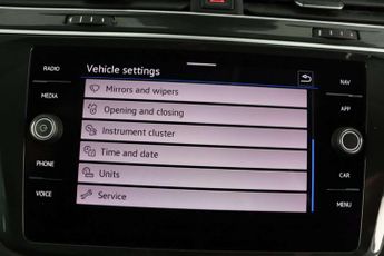 Volkswagen Tiguan 1.5 TSI Life SUV 5dr Petrol DSG Euro 6 (s/s) (150 ps)