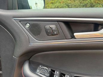 FORD EDGE 2.0 Edge ST-Line EcoBlue Auto 4WD 5dr