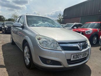 VAUXHALL ASTRA 1.8i 16v Design Hatchback 5dr Petrol Automatic (187 g/km, 138 bh