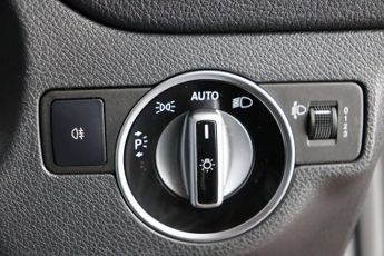 Mercedes-Benz GLA 1.6 GLA200 AMG Line (Executive) SUV 5dr Petrol 7G-DCT Euro 6 (s/