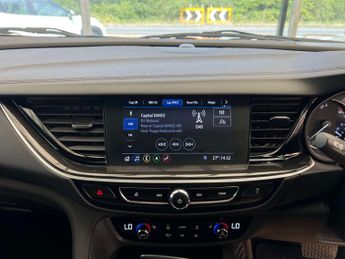 VAUXHALL INSIGNIA 1.5 Insignia Design Turbo D Auto 5dr