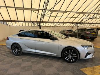 VAUXHALL INSIGNIA 1.5 Insignia SE Edition TD Auto 5dr