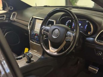 JEEP GRAND CHEROKEE 3.0 Grand Cherokee Summit CRD Auto 4WD 5dr