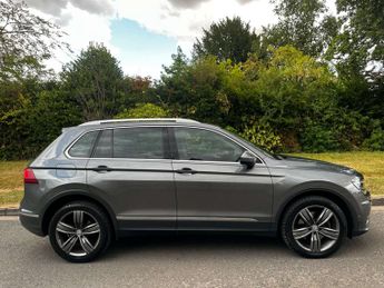 Volkswagen TIGUAN 2.0 Tiguan SEL TDI BlueMotion Technology 4Motion Semi-Auto 4WD 5