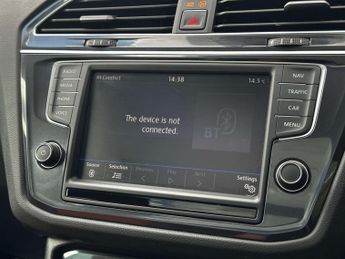 Volkswagen TIGUAN 2.0 Tiguan SEL TDI BlueMotion Technology 4Motion Semi-Auto 4WD 5