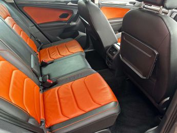 Volkswagen TIGUAN 2.0 Tiguan SEL TDI BlueMotion Technology 4Motion Semi-Auto 4WD 5