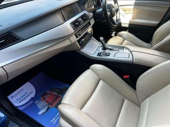 BMW 5 SERIES 2.0 520d M Sport Auto 4dr