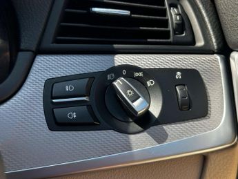 BMW 5 SERIES 2.0 520d M Sport Auto 4dr