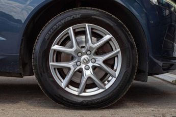 VOLVO XC60 2.0 D4 Momentum SUV 5dr Diesel Auto AWD Euro 6 (s/s) (190 ps)
