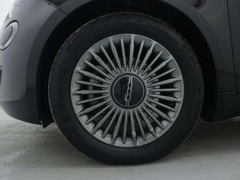 FIAT 500E 42kWh Icon Hatchback 3dr Electric Auto (118 ps)