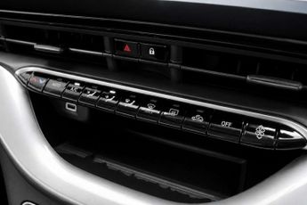 FIAT 500E 42kWh Icon Hatchback 3dr Electric Auto (118 ps)