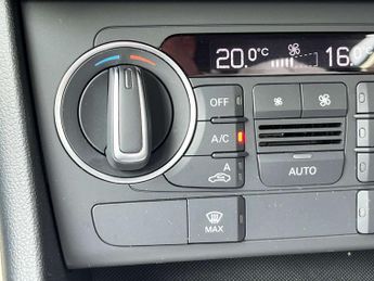 AUDI Q3 1.4 Q3 S Line Edition TFSI Semi-Auto 5dr
