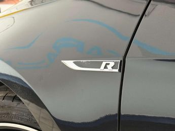 Volkswagen GOLF 2.0 Golf R TSi Semi-Auto 4WD 5dr