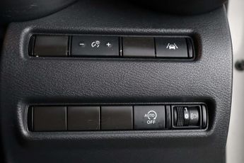 Nissan Juke 1.0 DIG-T N-Connecta SUV 5dr Petrol DCT Auto Euro 6 (s/s) (114 p