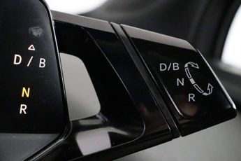 Volkswagen ID.4 Pure 52kWh Life SUV 5dr Electric Auto (148 ps)