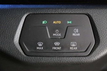 Volkswagen ID.4 Pure 52kWh Life SUV 5dr Electric Auto (148 ps)