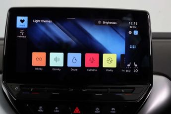 Volkswagen ID.4 Pure 52kWh Life SUV 5dr Electric Auto (148 ps)