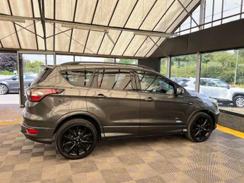 FORD KUGA 2.0 Kuga ST-Line X TDCi 4x4 Auto 4WD 5dr