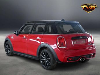 MINI HATCH 2.0 Cooper S Automatic 5dr - NATIONAL DELIVERY*