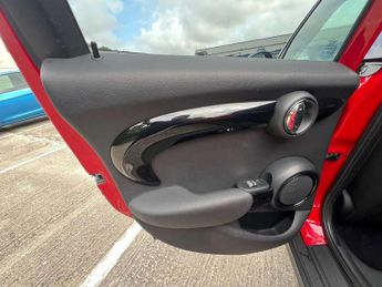 MINI HATCH 2.0 Cooper S Automatic 5dr - NATIONAL DELIVERY*