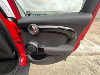 MINI HATCH 2.0 Cooper S Automatic 5dr - NATIONAL DELIVERY*