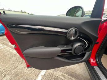 MINI HATCH 2.0 Cooper S Automatic 5dr - NATIONAL DELIVERY*