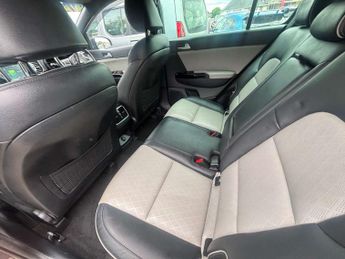 Kia Sportage 2.0 CRDi GT-Line SUV 5dr Diesel Auto AWD Euro 6 (134 bhp)