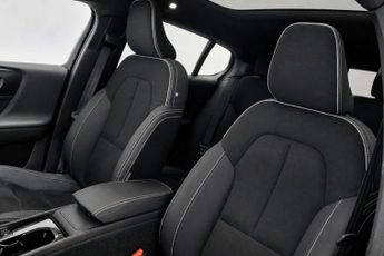 VOLVO C40 Recharge 69kWh Core SUV 5dr Electric Auto (231 ps)
