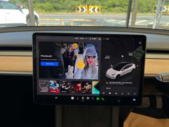 TESLA MODEL 3 Model 3 RWD 4dr