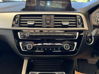 BMW 1 SERIES 2.0 118d SE Auto 5dr