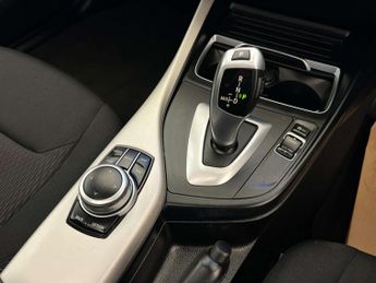 BMW 1 SERIES 2.0 118d SE Auto 5dr