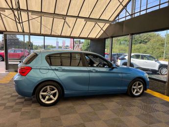BMW 1 SERIES 2.0 118d SE Auto 5dr