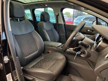 PEUGEOT 3008 1.6 3008 Allure HDi 5dr