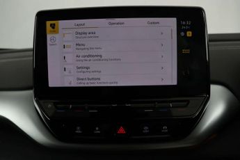 Volkswagen ID.4 Pro 77kWh Life SUV 5dr Electric Auto (174 ps)