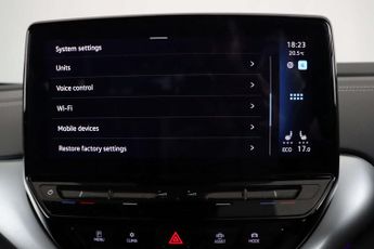 Volkswagen ID.4 Pro 77kWh Life SUV 5dr Electric Auto (174 ps)
