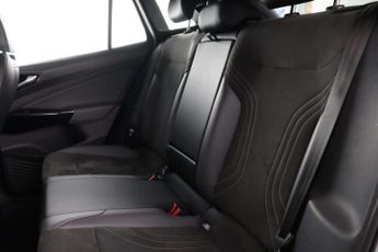 Volkswagen ID.4 Pro 77kWh Life SUV 5dr Electric Auto (174 ps)