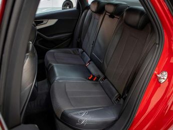 AUDI A4 2.0 A4 S Line TFSI Semi-Auto 4dr