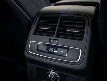 AUDI A4 2.0 A4 S Line TFSI Semi-Auto 4dr