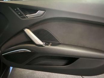 AUDI TT 2.0 TT Black Edition TFSI Quattro Semi-Auto 4WD 3dr
