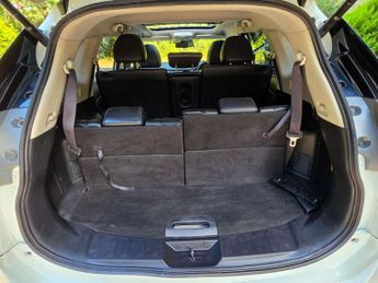 NISSAN X-TRAIL 1.6 X-Trail Tekna dCi CVT 5dr