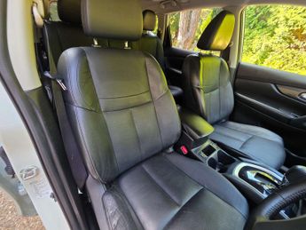 NISSAN X-TRAIL 1.6 X-Trail Tekna dCi CVT 5dr