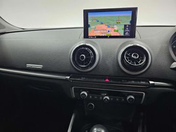 AUDI A3 1.5 A3 Sportback 35 TFSI Sport Semi-Auto 5dr