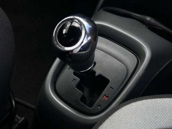 TOYOTA AYGO 1.0 Aygo X-Trend VVT-i CVT 5dr