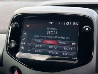 TOYOTA AYGO 1.0 Aygo X-Trend VVT-i CVT 5dr