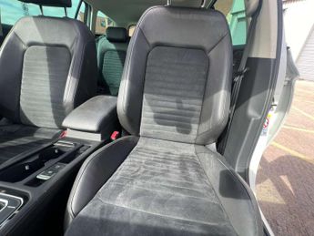 VOLKSWAGEN PASSAT 2.0 Passat GT TDI BlueMotion Technology Semi-Automatic 5dr *NATI