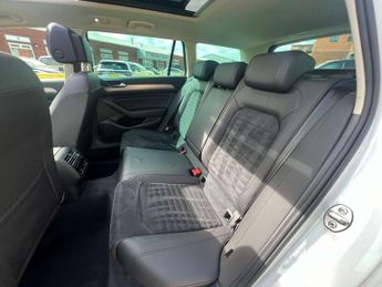 VOLKSWAGEN PASSAT 2.0 Passat GT TDI BlueMotion Technology Semi-Automatic 5dr *NATI